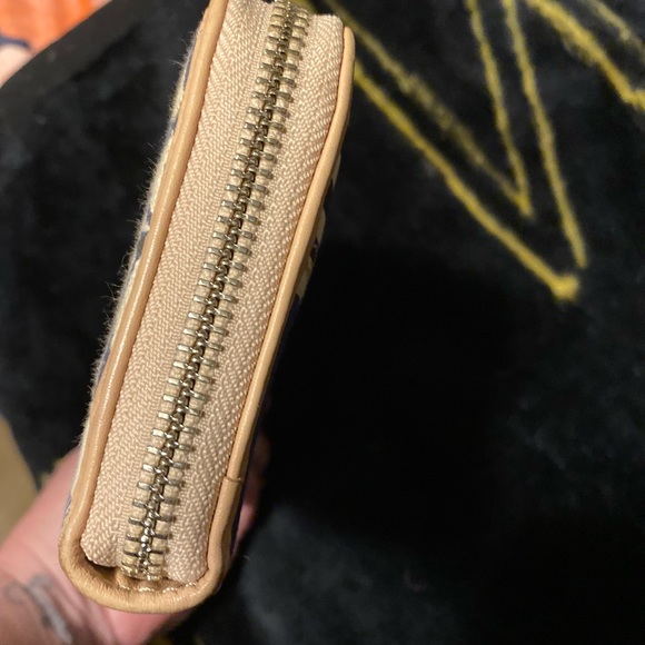 COACH Navy Canvas Bag and wallet Interior zipper pocket & two add’l sewn-in. - Picture 5 of 9